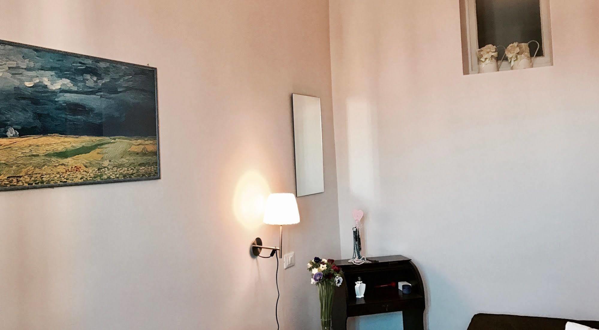 Alojamento de Acomodação e Pequeno-almoço Romana 2*